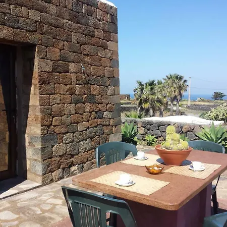 Casa vacanze La Conchiglia Dammuso Karuscia *