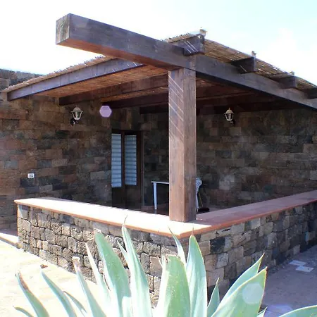 La Conchiglia Dammuso Karuscia Holiday home